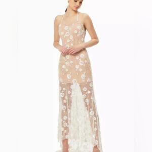 Elliatt Retusa Embellished Mesh Gown XS New with Tag with Sheer Panel Prom Bride
